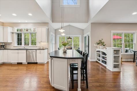 676 Framingham Court Gurnee IL 60031