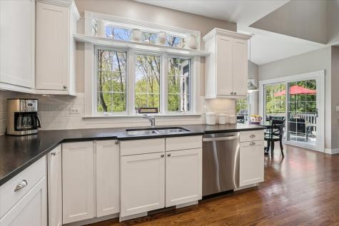 676 Framingham Court Gurnee IL 60031