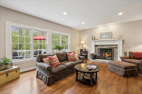 676 Framingham Court Gurnee IL 60031