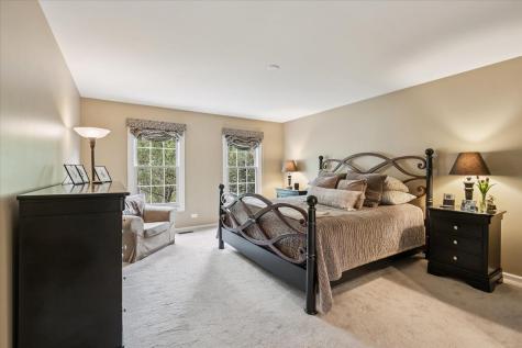 676 Framingham Court Gurnee IL 60031