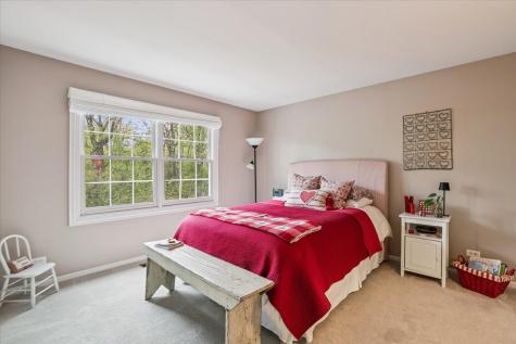 676 Framingham Court Gurnee IL 60031