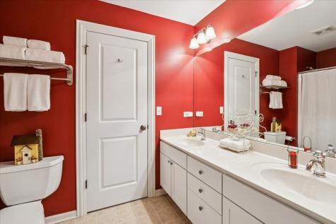 676 Framingham Court Gurnee IL 60031