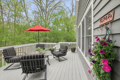 676 Framingham Court Gurnee IL 60031