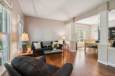 676 Framingham Court Gurnee IL 60031