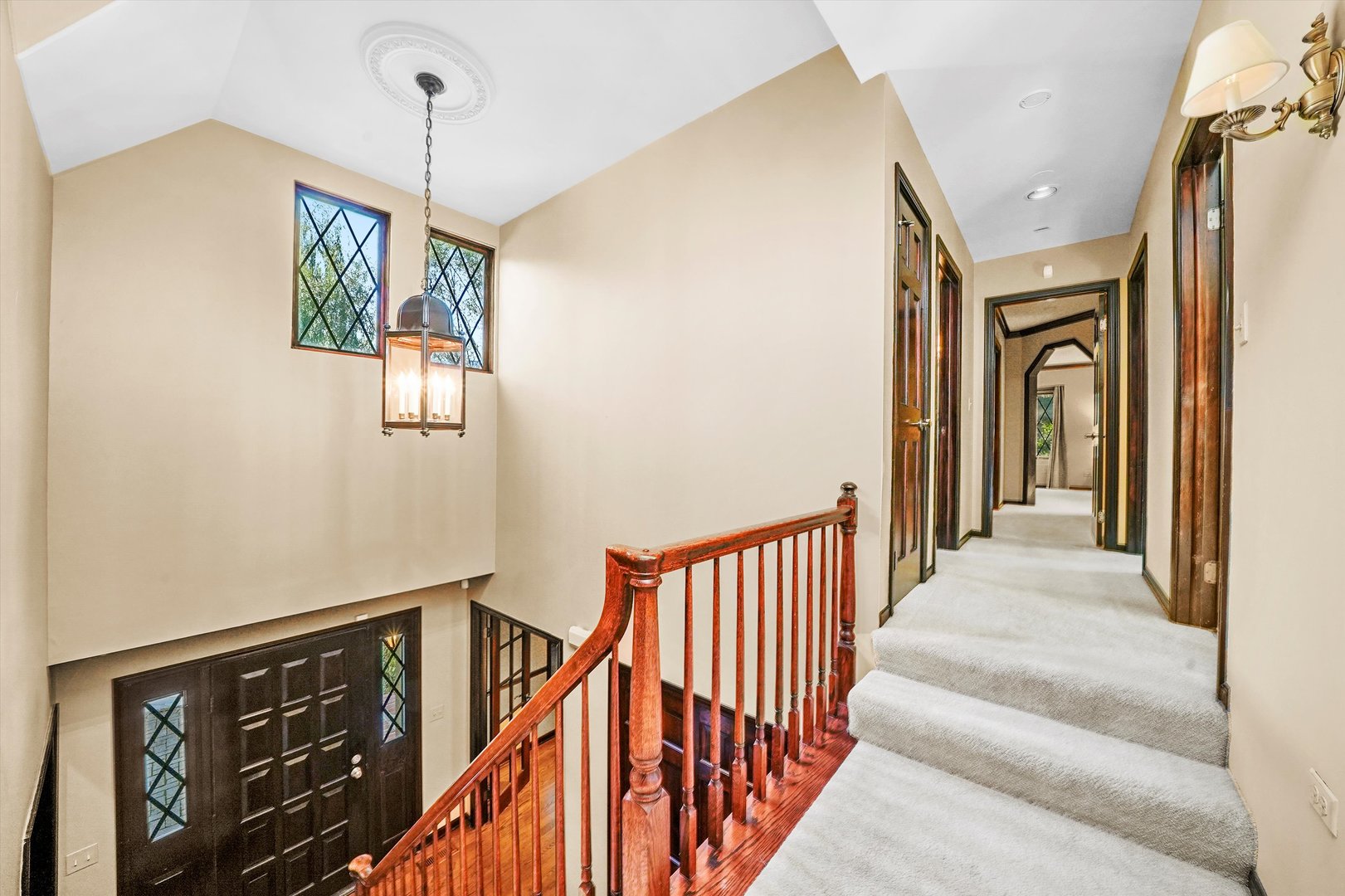 23W121 Kings Court Glen Ellyn IL 60137