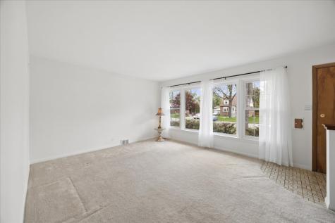 748 North Rohde Avenue Hillside IL 60162