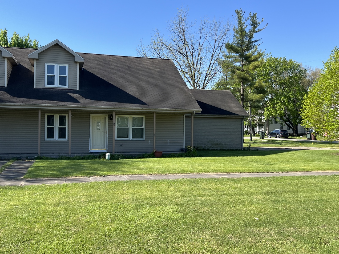 114 West Washington Street Gardner IL 60424