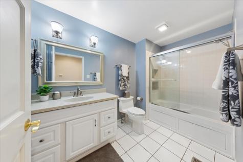 1808 West School Street Chicago IL 60657