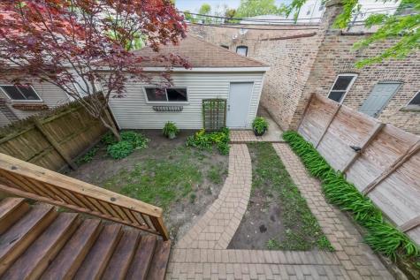1808 West School Street Chicago IL 60657