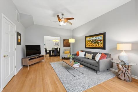 1808 West School Street Chicago IL 60657