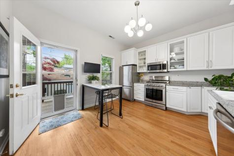 1808 West School Street Chicago IL 60657