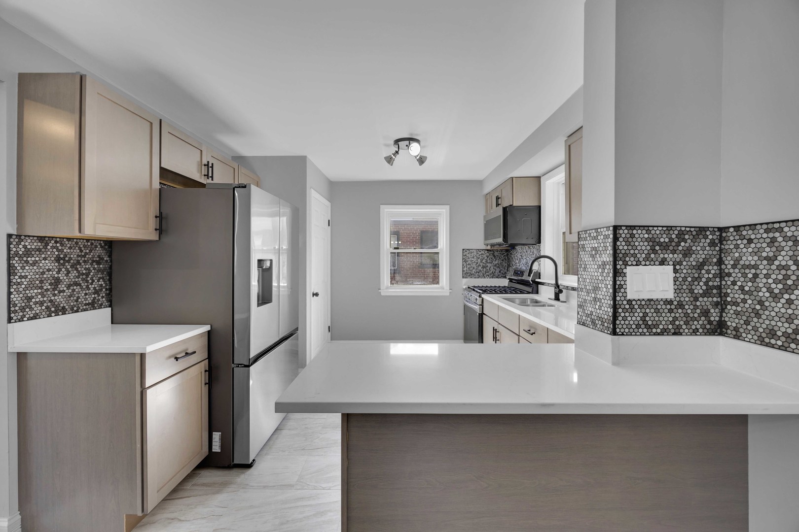 10626 South Lowe Avenue Chicago IL 60628