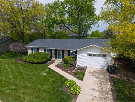 852 East Anderson Drive Palatine IL 60074