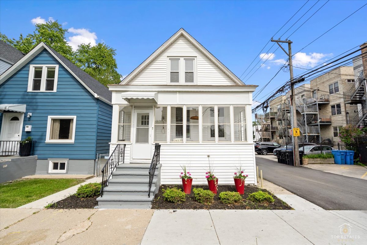 2617 North Springfield Avenue Chicago IL 60647