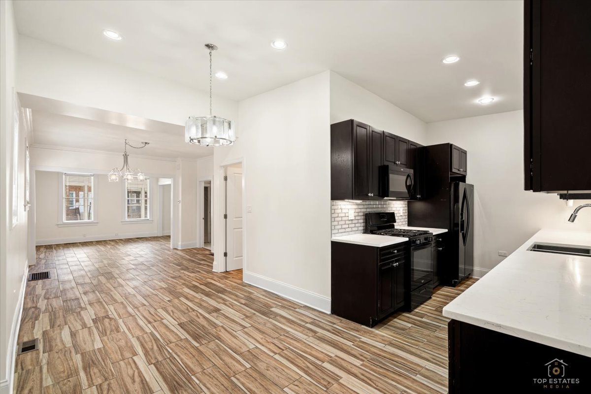 2617 North Springfield Avenue Chicago IL 60647