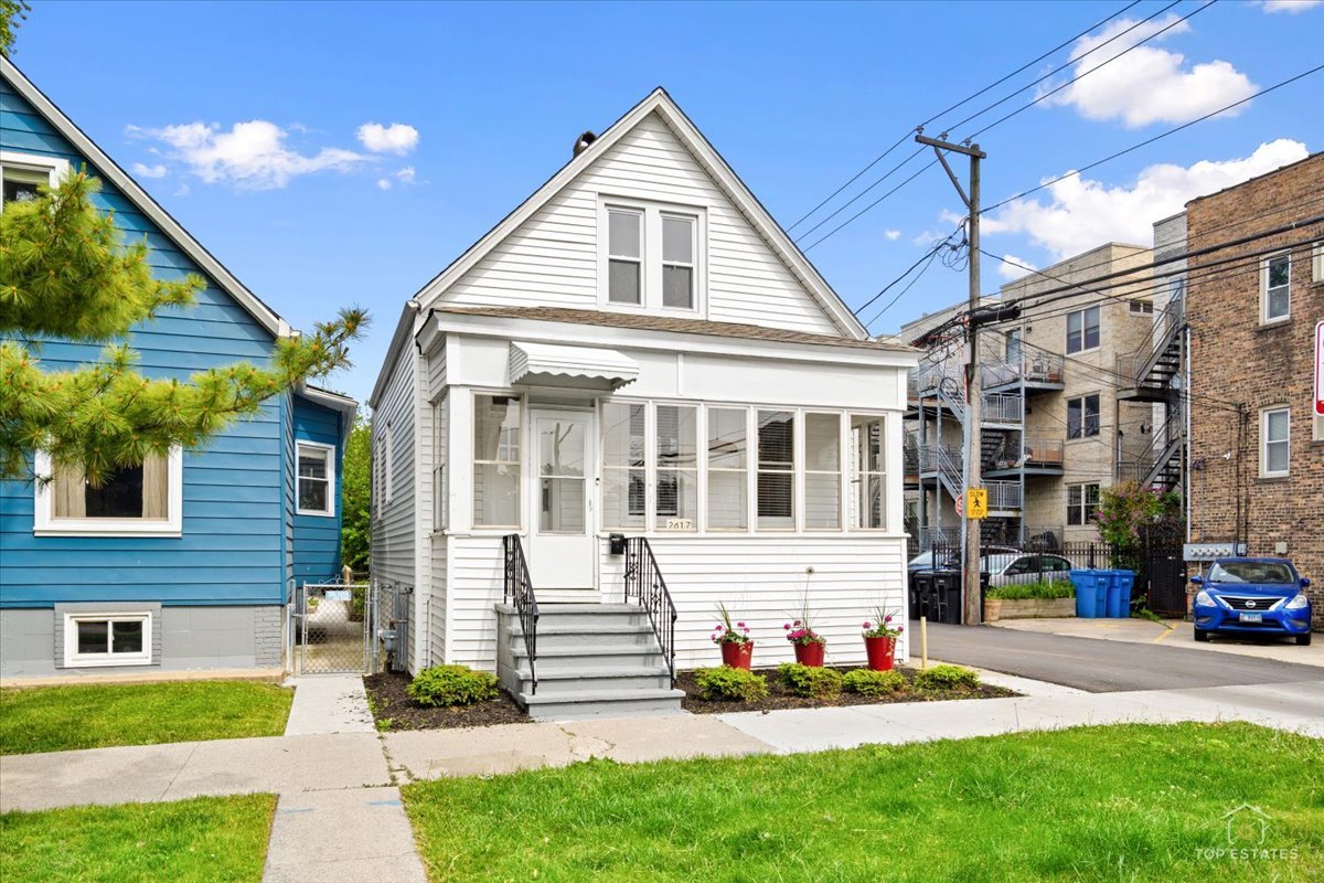 2617 North Springfield Avenue Chicago IL 60647