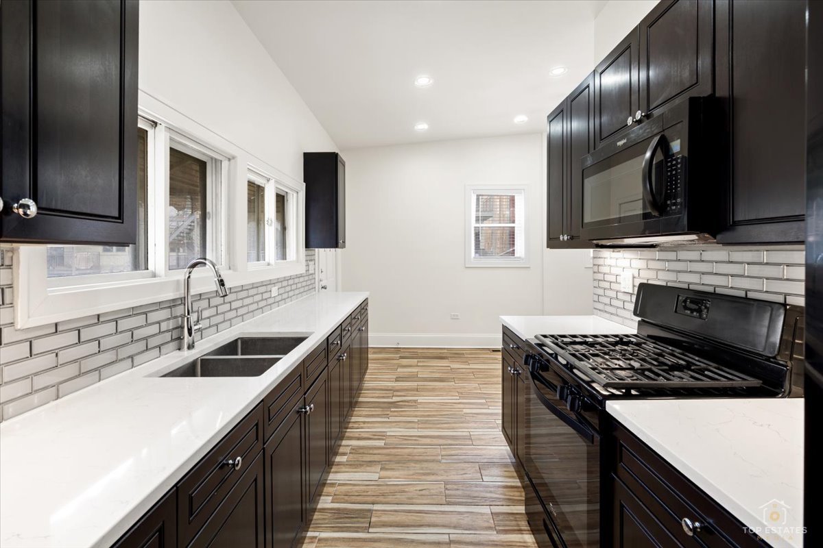 2617 North Springfield Avenue Chicago IL 60647