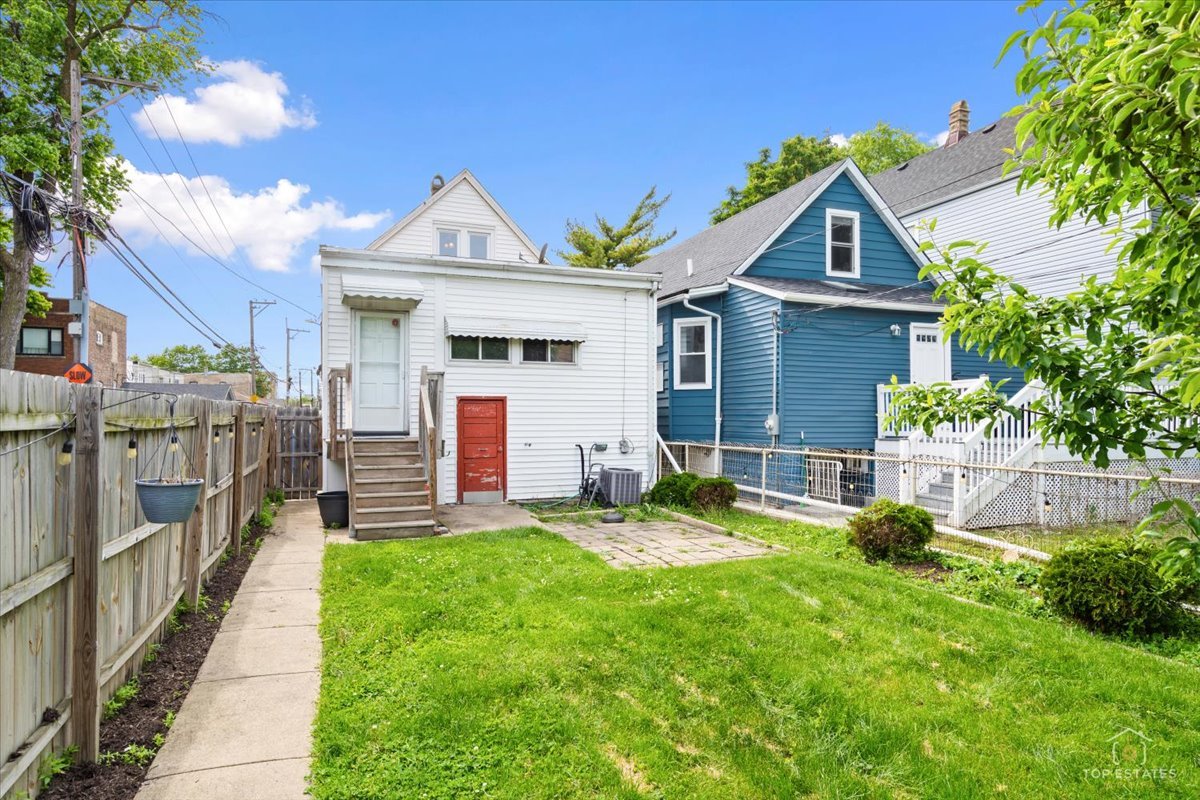 2617 North Springfield Avenue Chicago IL 60647