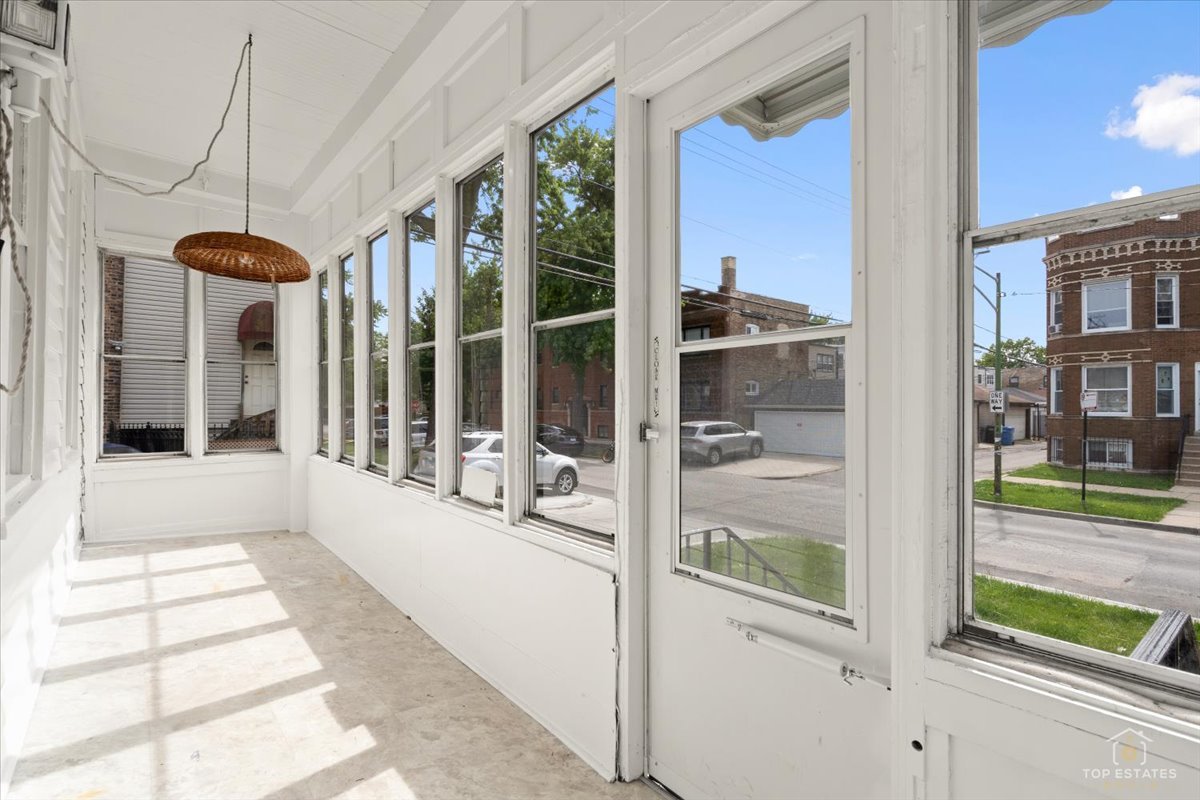 2617 North Springfield Avenue Chicago IL 60647