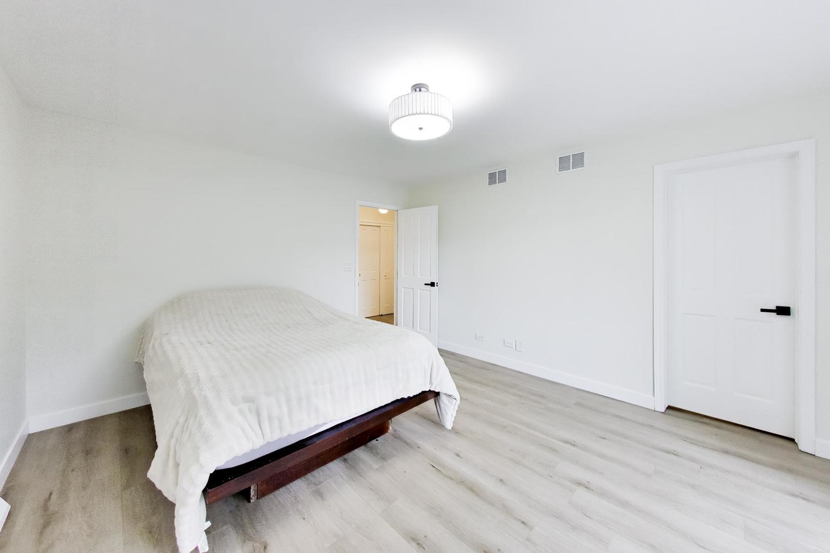 8S510 Oxford Lane Naperville IL 60565