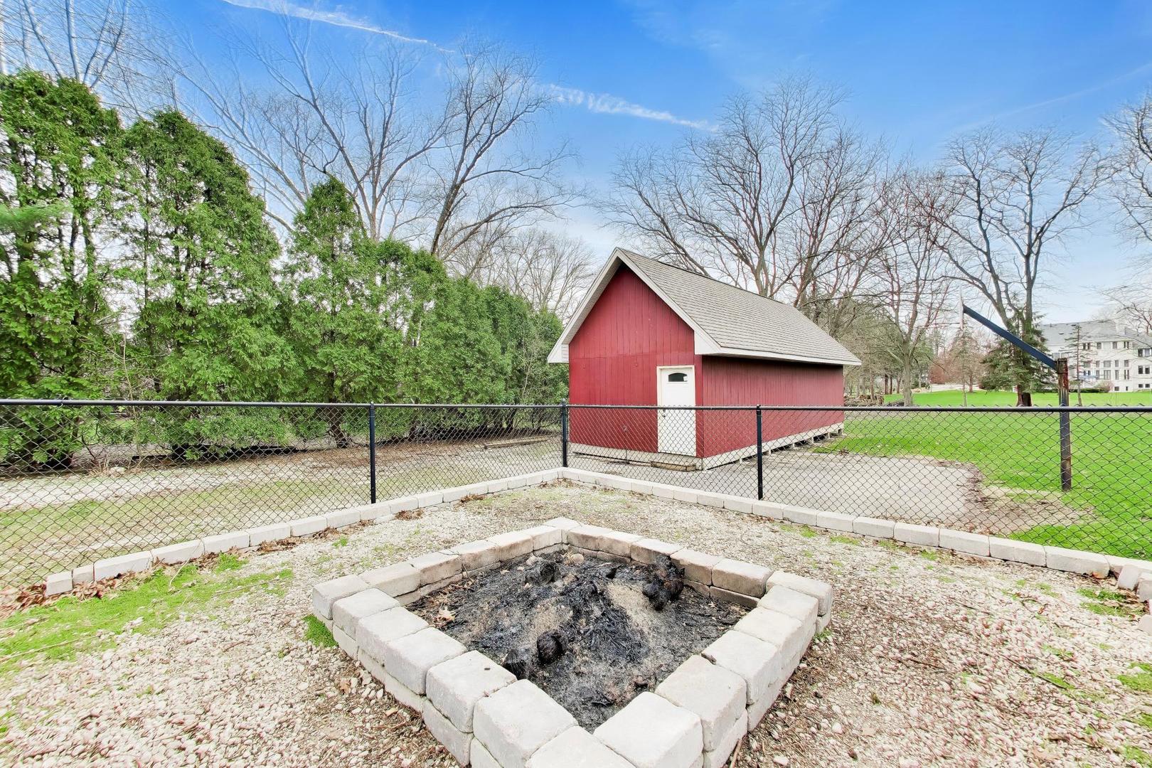 8S510 Oxford Lane Naperville IL 60565