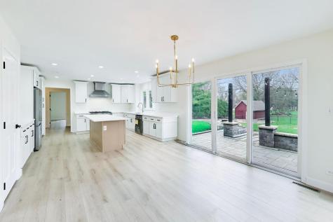 8S510 Oxford Lane Naperville IL 60565