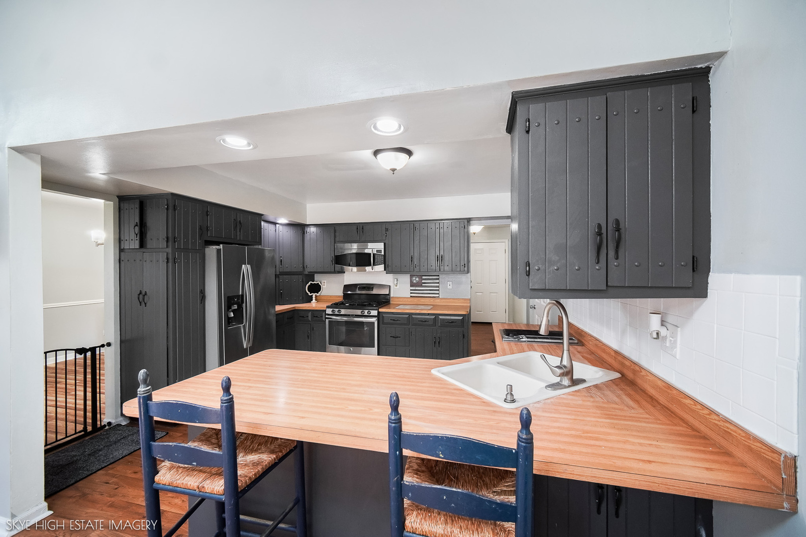 28W516 Leverenz Road Naperville IL 60564