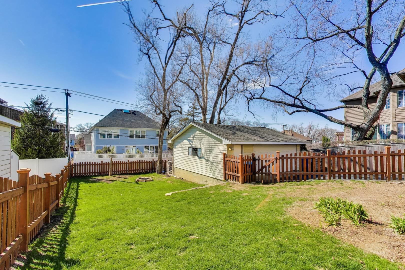 798 South Linden Avenue Elmhurst IL 60126
