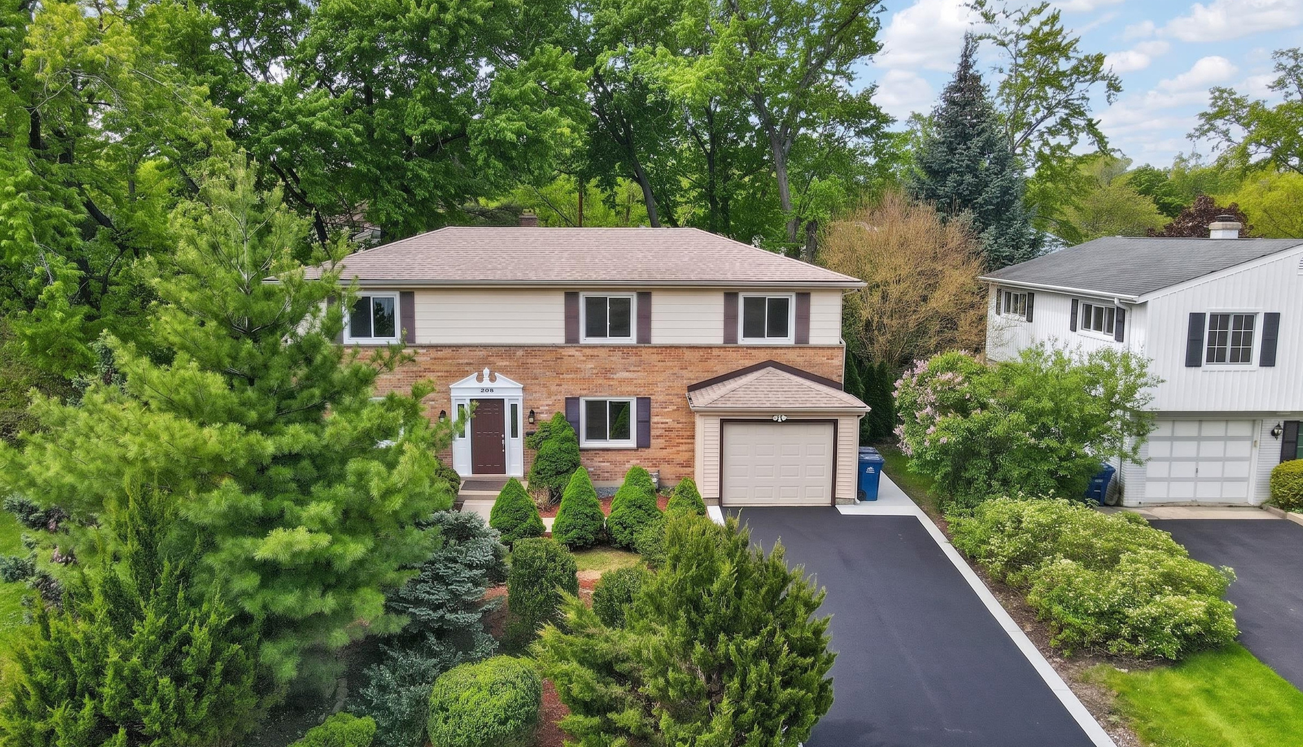 208 Pine Street Deerfield IL 60015