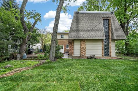 208 Pine Street Deerfield IL 60015