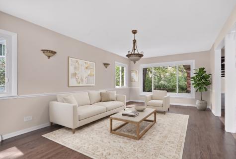 208 Pine Street Deerfield IL 60015