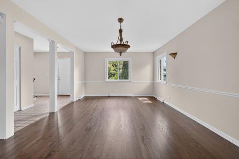 208 Pine Street Deerfield IL 60015