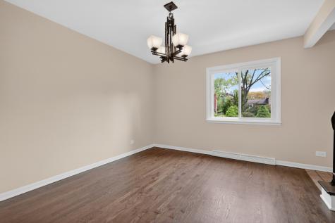 208 Pine Street Deerfield IL 60015