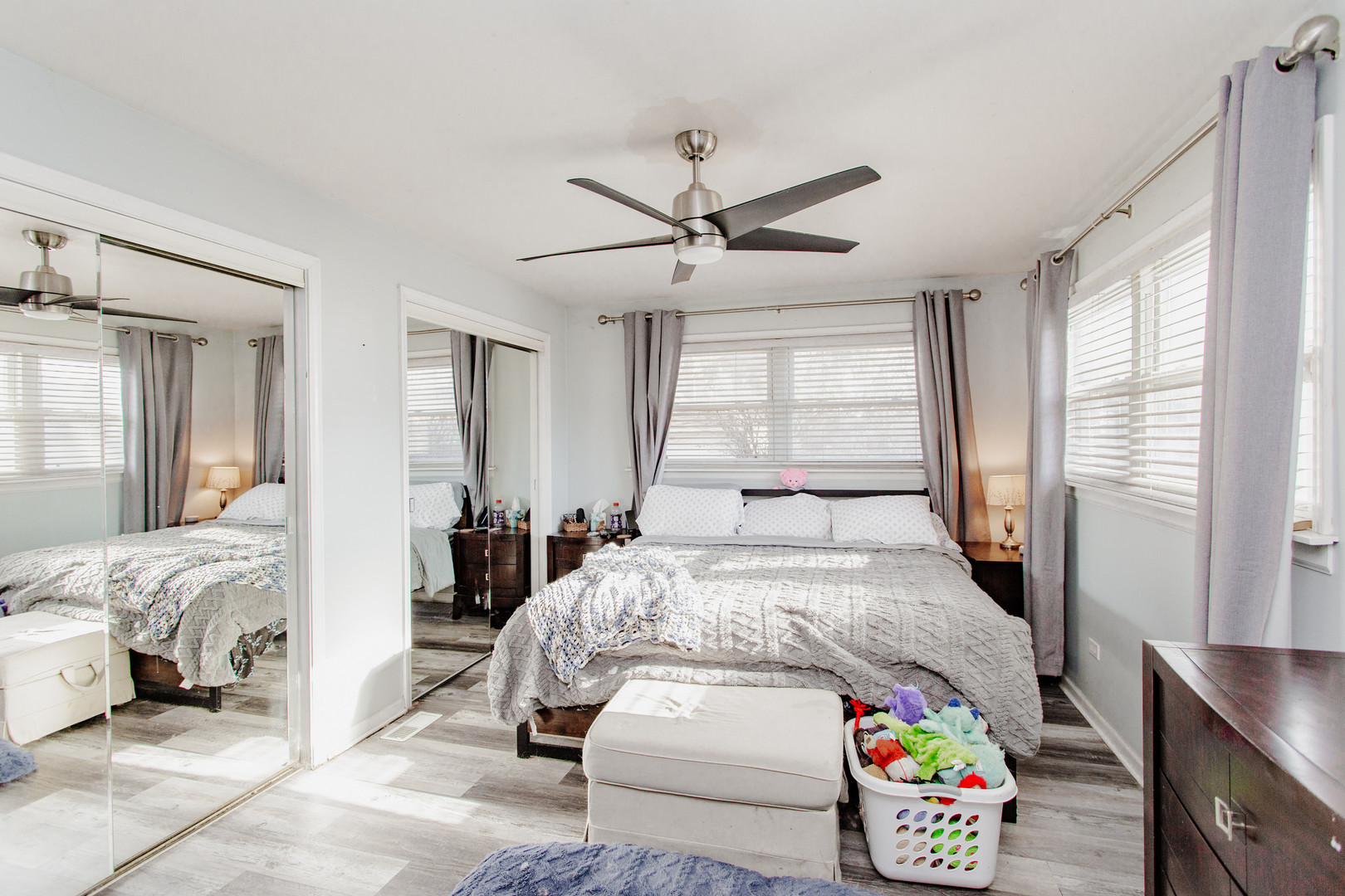 6115 North Kildare Avenue Chicago IL 60646