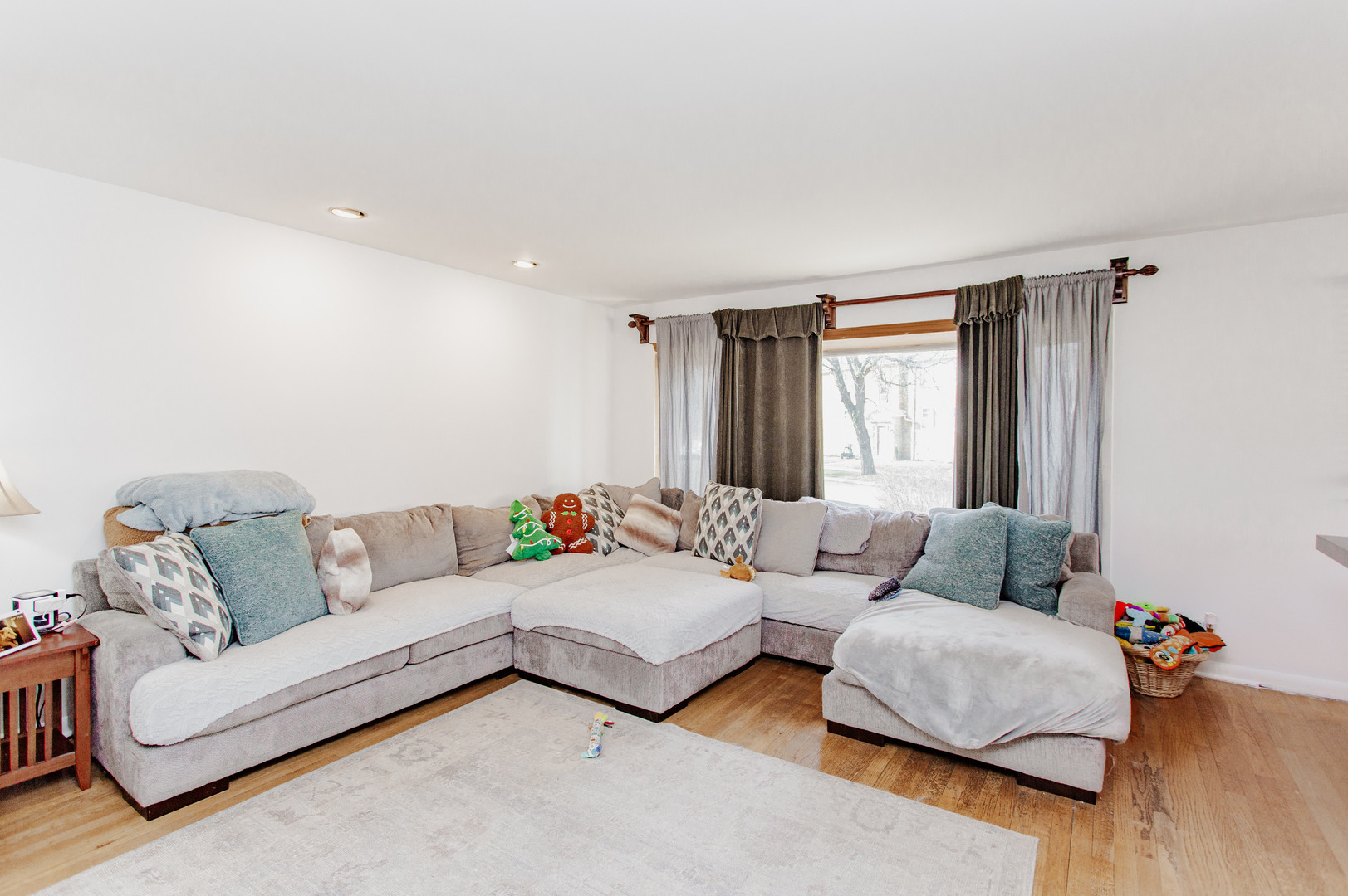 6115 North Kildare Avenue Chicago IL 60646