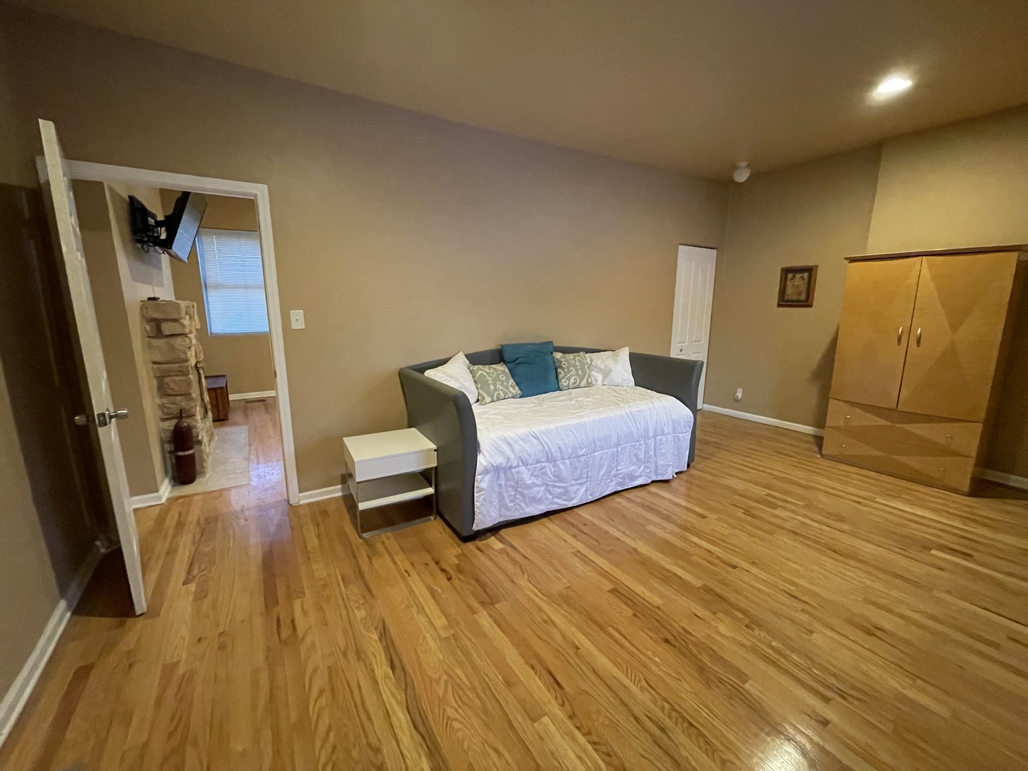 1502 East Marquette Road Chicago IL 60637