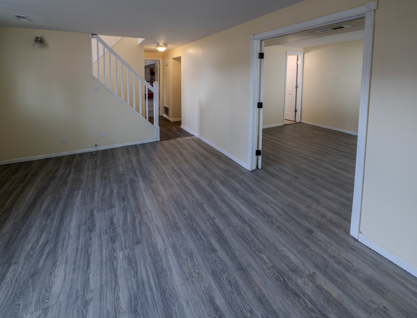 630 Clover Lane Schaumburg IL 60193