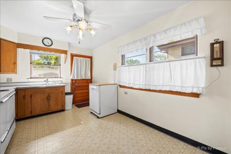 630 South Grant Avenue Villa Park IL 60181