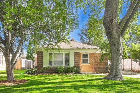 836 East Rockland Road Libertyville IL 60048