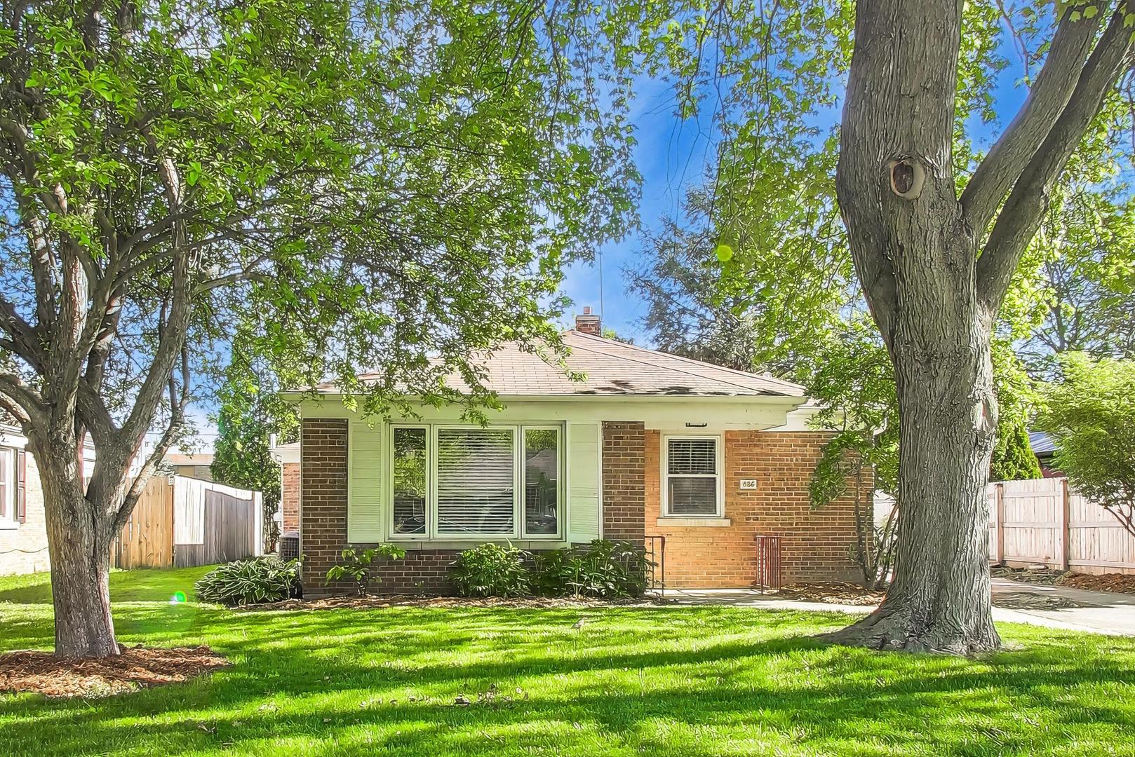 836 East Rockland Road Libertyville IL 60048