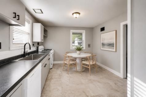 836 East Rockland Road Libertyville IL 60048