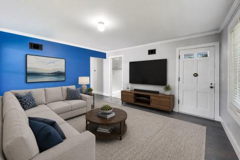 836 East Rockland Road Libertyville IL 60048