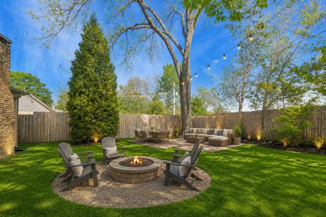 836 East Rockland Road Libertyville IL 60048