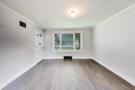 836 East Rockland Road Libertyville IL 60048