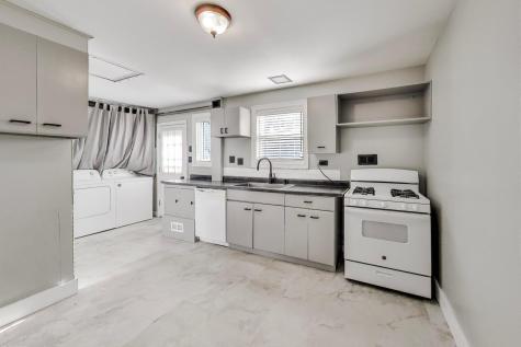 836 East Rockland Road Libertyville IL 60048