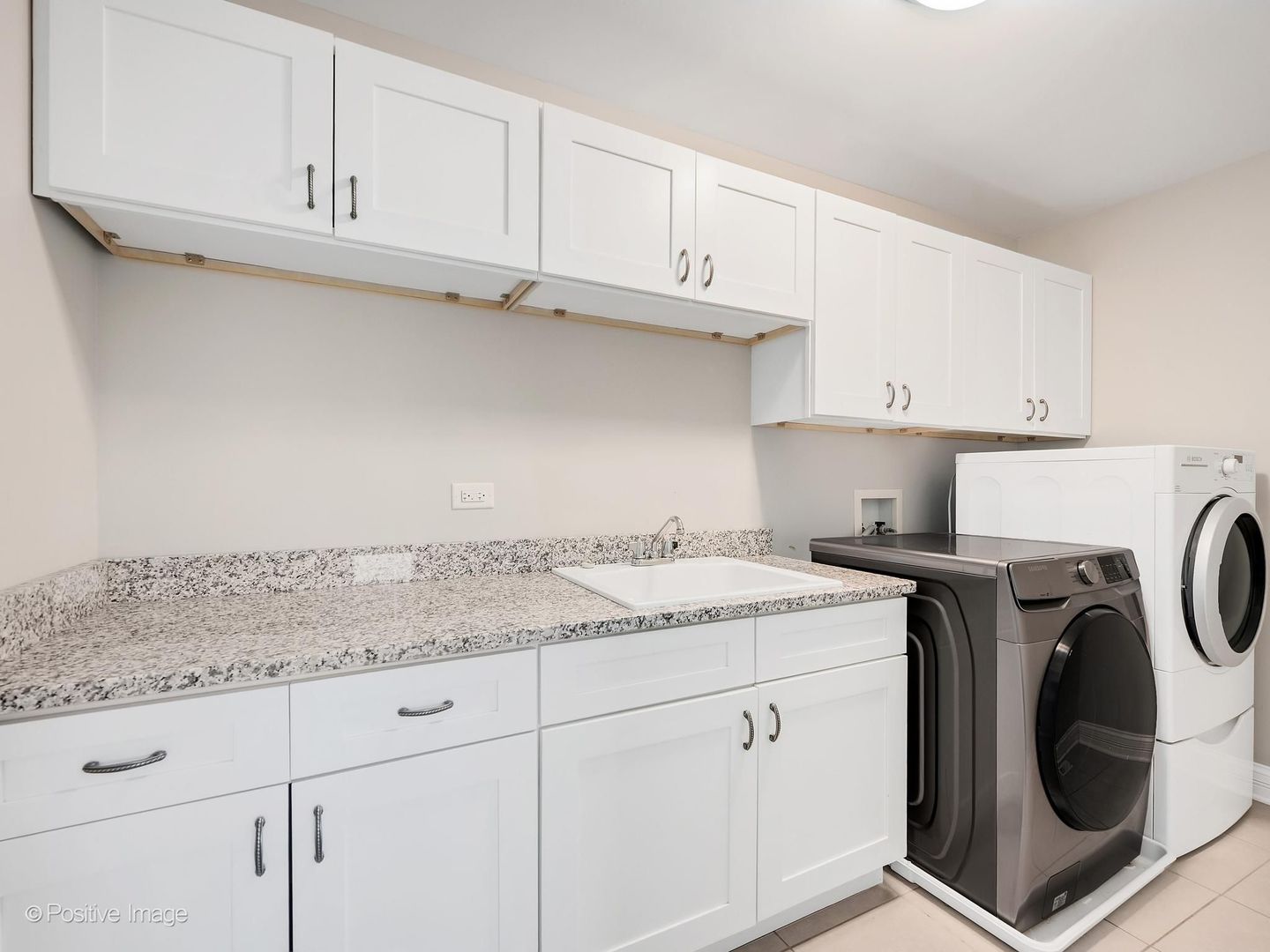 1N345 Blue Ridge Court Wheaton IL 60187