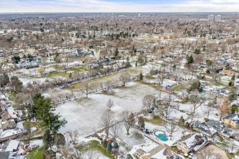 116 East Farnham Lane Wheaton IL 60189