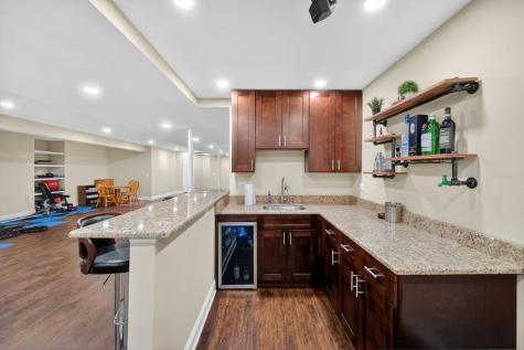 4231 Honey Locust Drive Naperville IL 60564