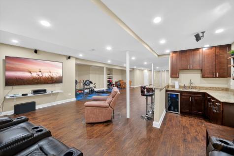 4231 Honey Locust Drive Naperville IL 60564