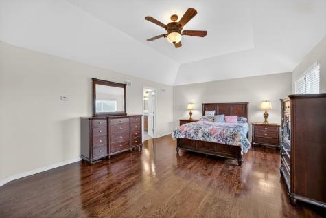 4231 Honey Locust Drive Naperville IL 60564
